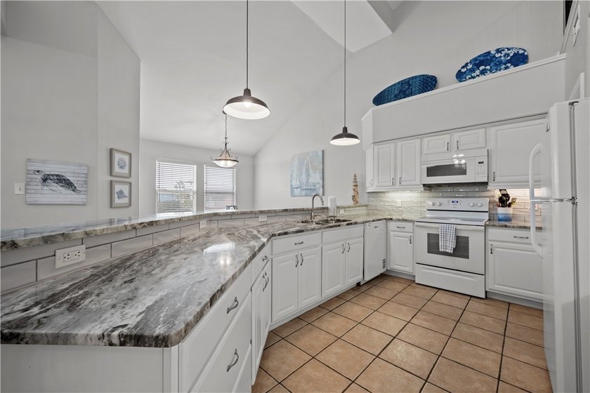 Turnkey Coastal Investment Steps From Beach - Exceptional - photo 31