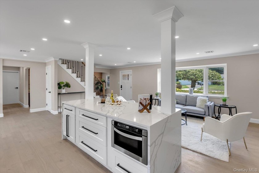 Stony Brook side hall 3-bedroom 2.5 bath colonial with major - photo 10