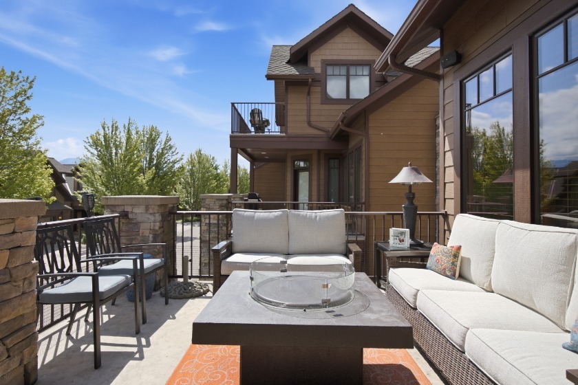 Enjoy the best of Flathead Lake living! - photo 15