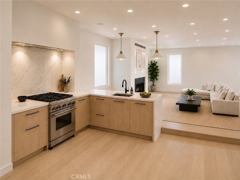 Built by the renowned Burkhart Brothers, this newly completed - photo 2