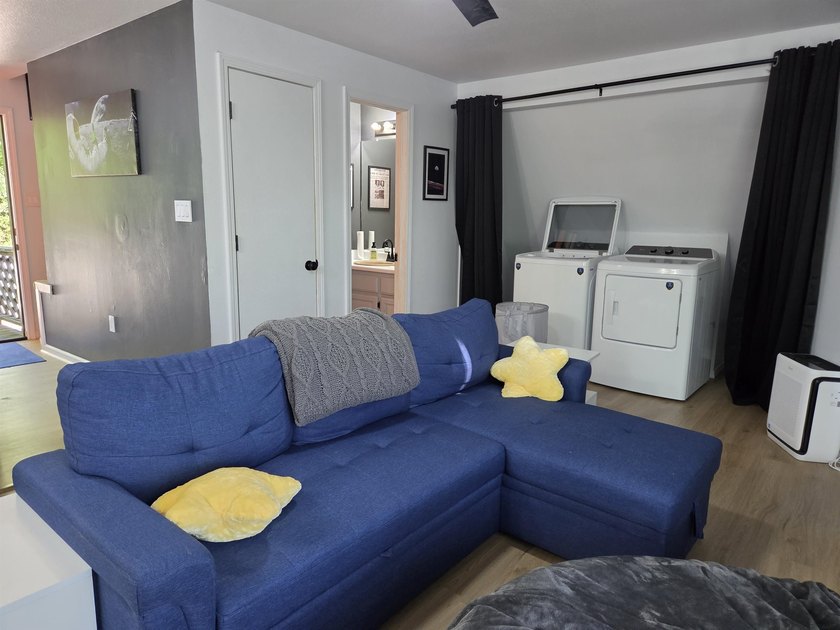 Furnished A-frame ready for you or keep it as a nightly rental - photo 8