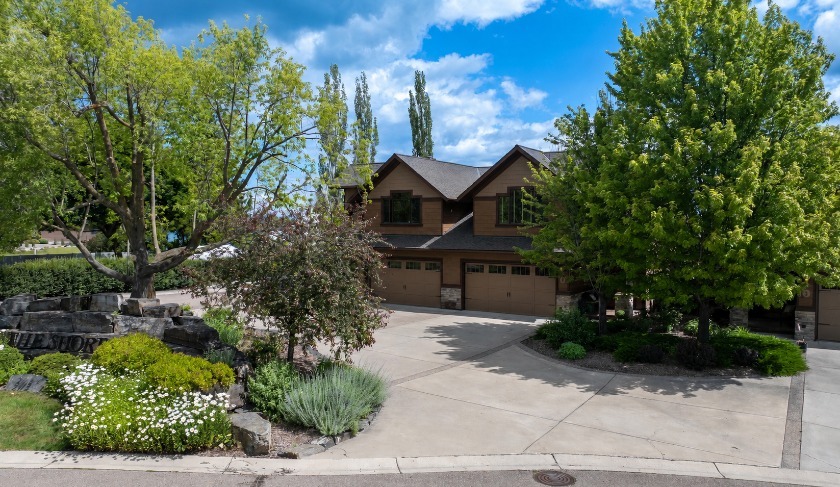 Enjoy the best of Flathead Lake living! - photo 2