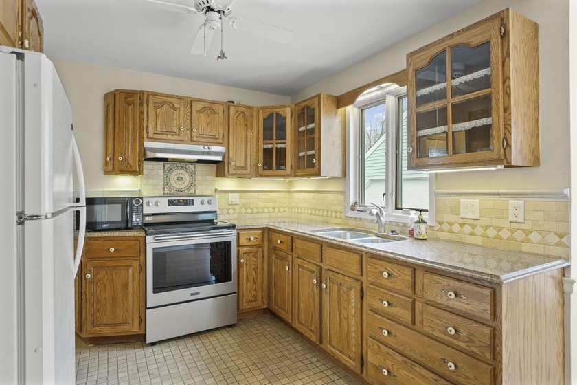 Welcome home to this charming 1 1/2-story home in the heart of - photo 10
