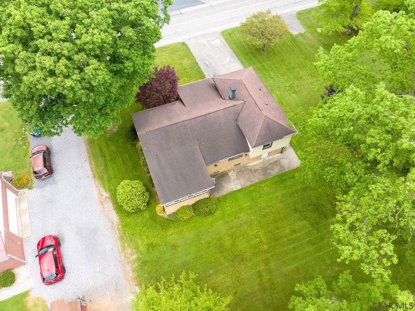 Welcome to 4611 Elton Road, a place where there's room to - photo 33