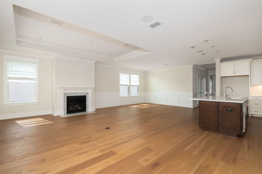 Perfect timing--there is only ONE move-in ready new home - photo 5