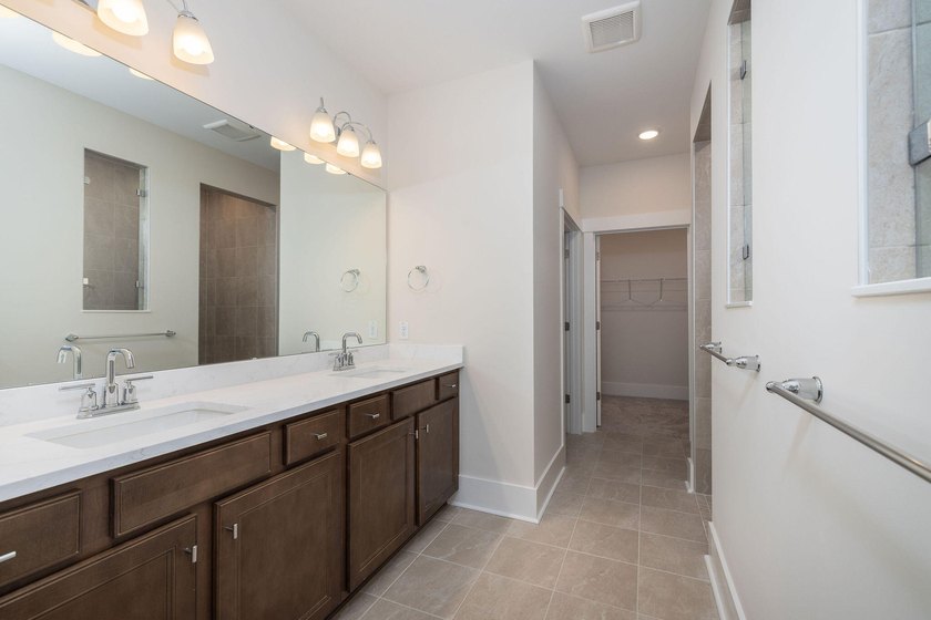 Perfect timing--there is only ONE move-in ready new home - photo 9