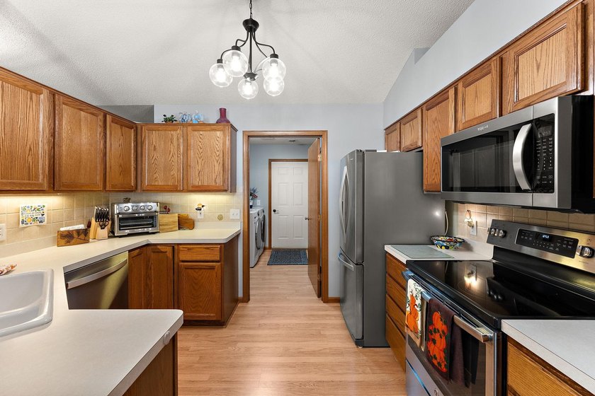 Price Improvement, Motivated Seller! Easy Lifestyle one level - photo 15