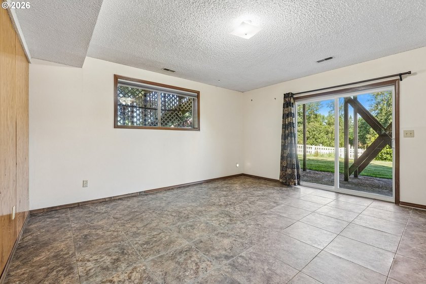 Fabulous opportunity to own close-in horse property just north - photo 16