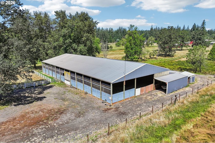 Fabulous opportunity to own close-in horse property just north - photo 31