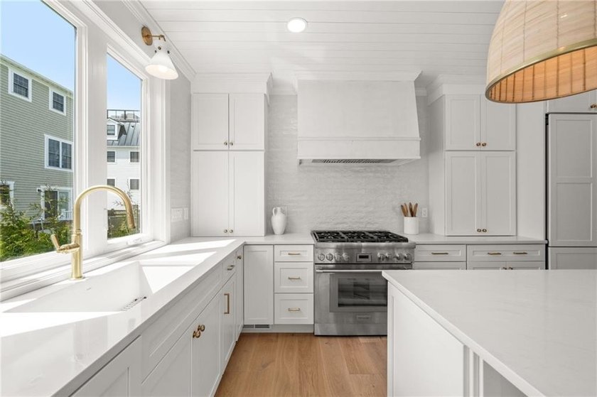 Beautifully transformed from top to bottom, this exceptional - photo 5