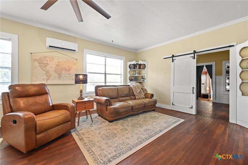 Opportunity knocks in the heart of Martindale! This charming - photo 8