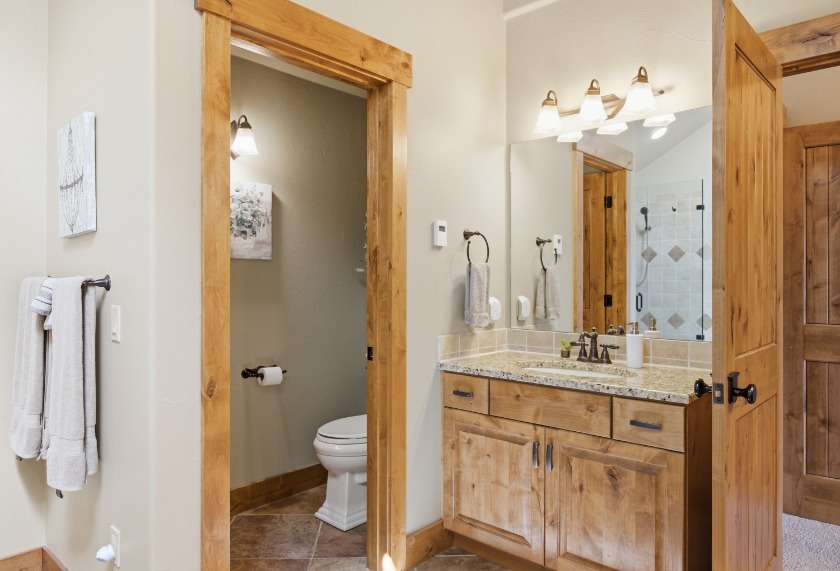 Enjoy the best of Flathead Lake living! - photo 29