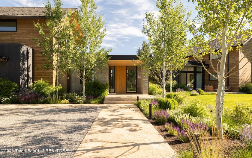 Tucked at the end of a quiet cul-de-sac in coveted Willowbrook - photo 14