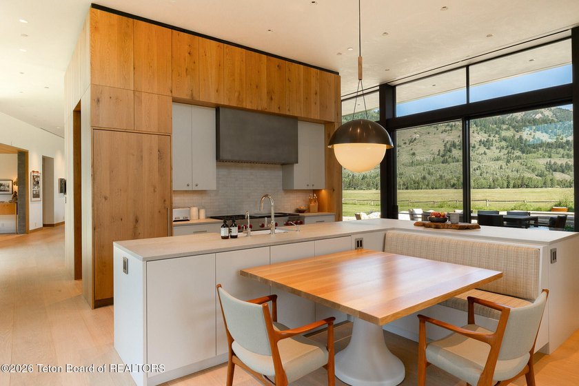 Tucked at the end of a quiet cul-de-sac in coveted Willowbrook - photo 26