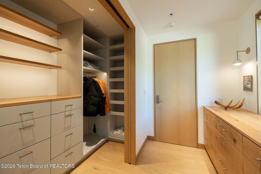 Tucked at the end of a quiet cul-de-sac in coveted Willowbrook - photo 47