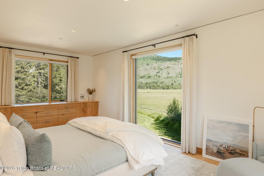 Tucked at the end of a quiet cul-de-sac in coveted Willowbrook - photo 49