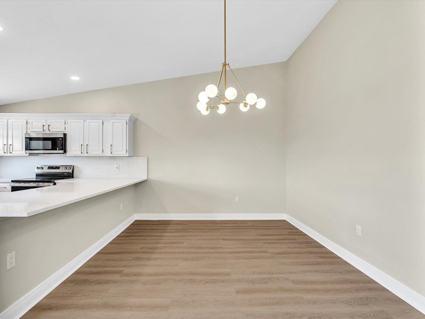 2627 Emerald Way N - photo 14