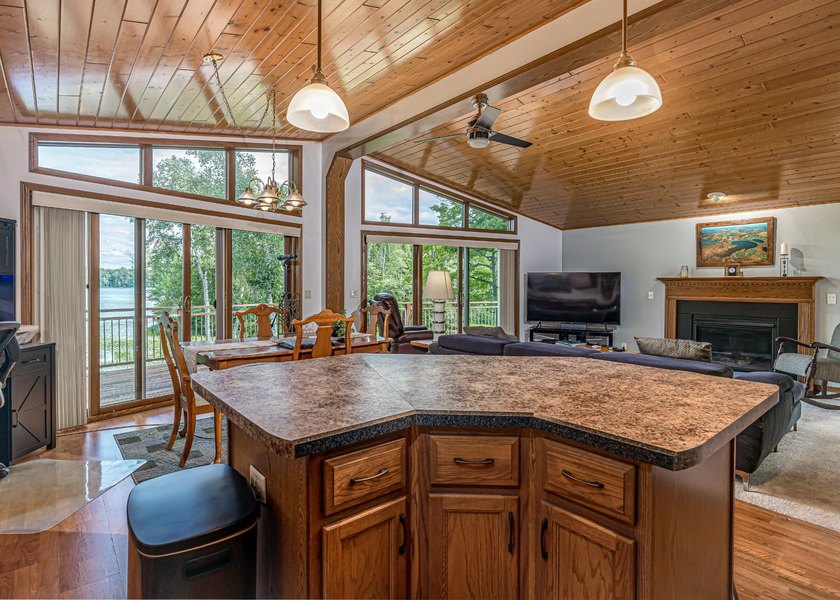 Welcome to the pristine shores of Birch Lake! Home and guest - photo 8