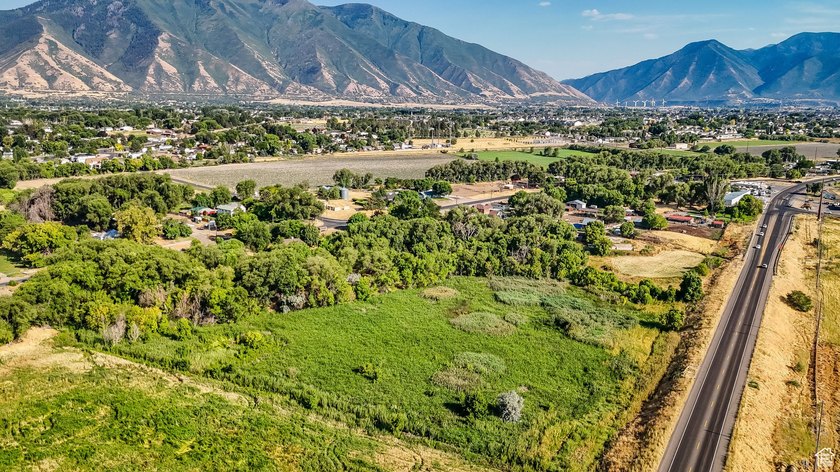 This rare 6.63-acre property within city limits features a - photo 18