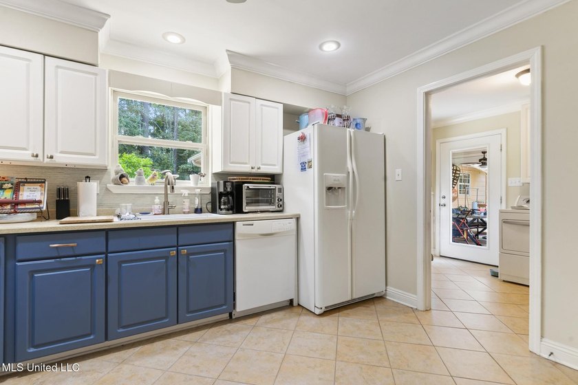 *** HUGE PRICE IMPROVEMENT!!!*** THERE ARE SO MANY THINGS TO - photo 10