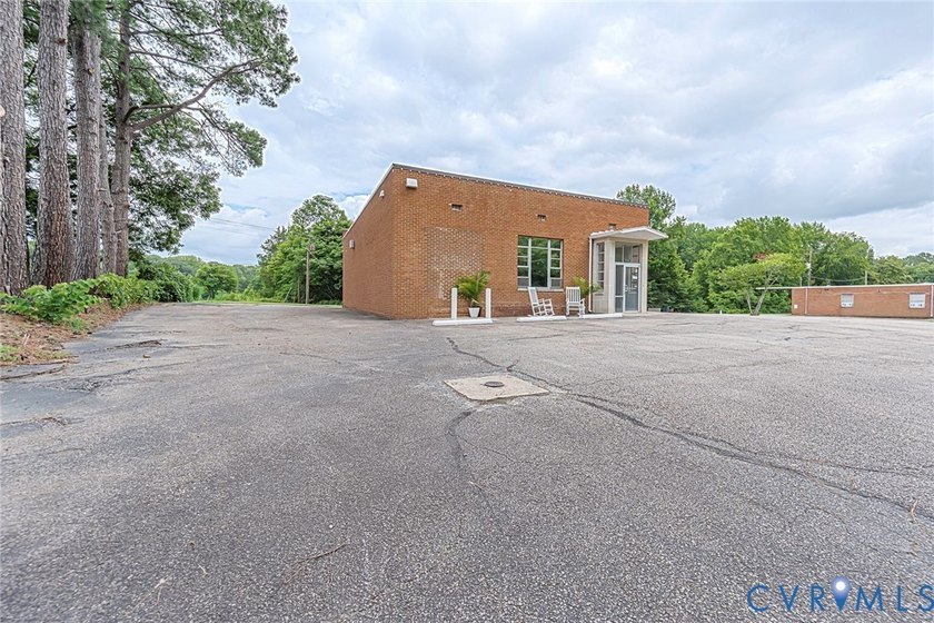 Commercial Opportunity in the Heart of Beaverdam. Originally - photo 6