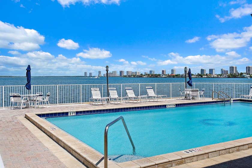 Your own piece of waterfront paradise awaits in this beautifully - photo 15