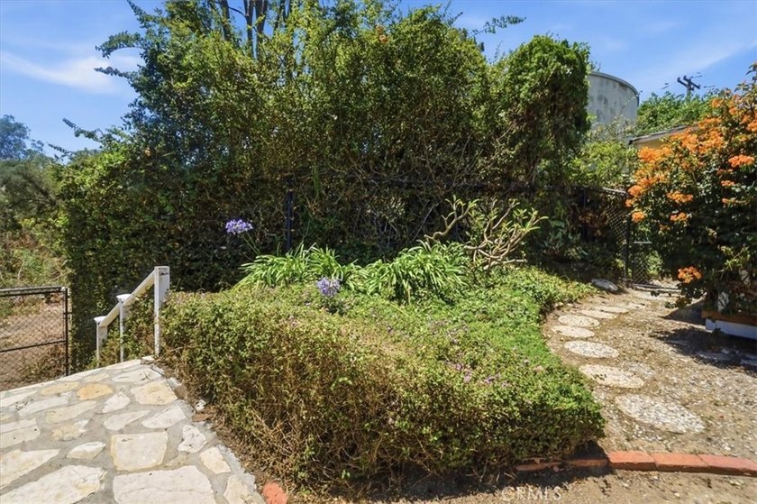 Discover Exceptional Living at 41 Hitching Post Drive: Priced - photo 42