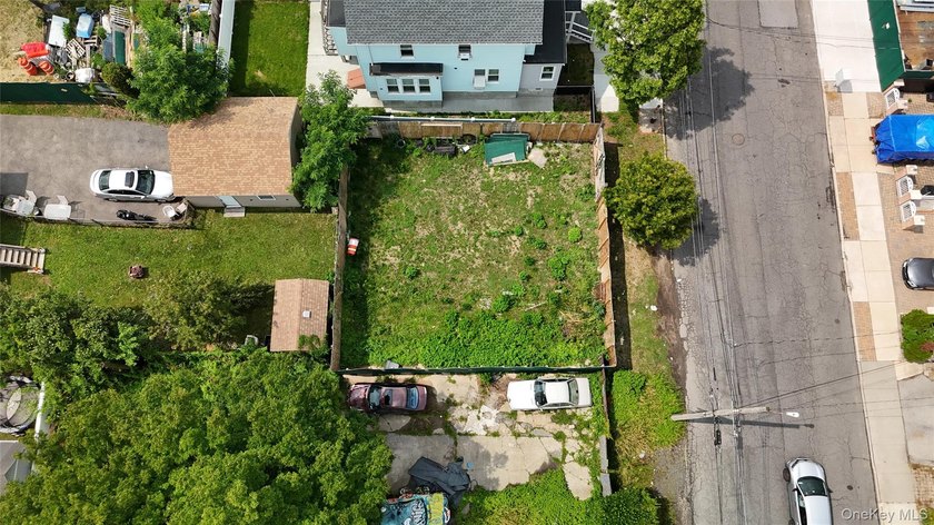 Rare opportunity to purchase a vacant residential lot on Dean - photo 4