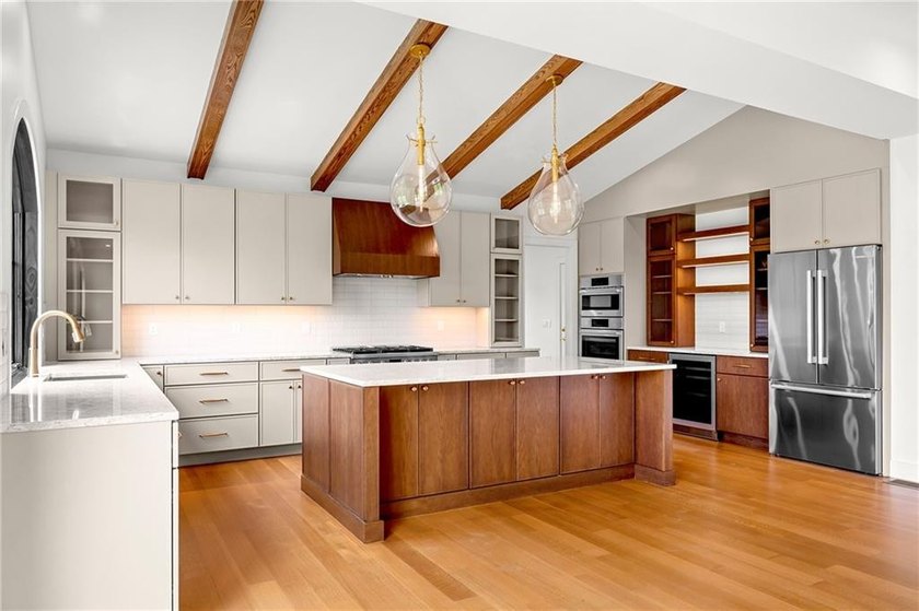 This stunning new-construction home seamlessly balances - photo 10