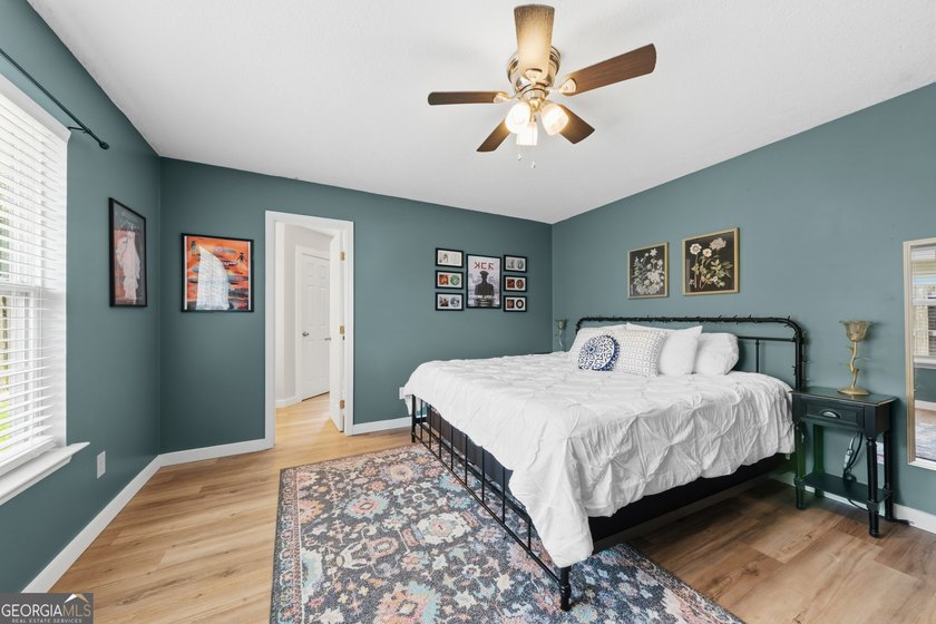 Welcome to Creekside at Sugarmill, where custom updates and - photo 15