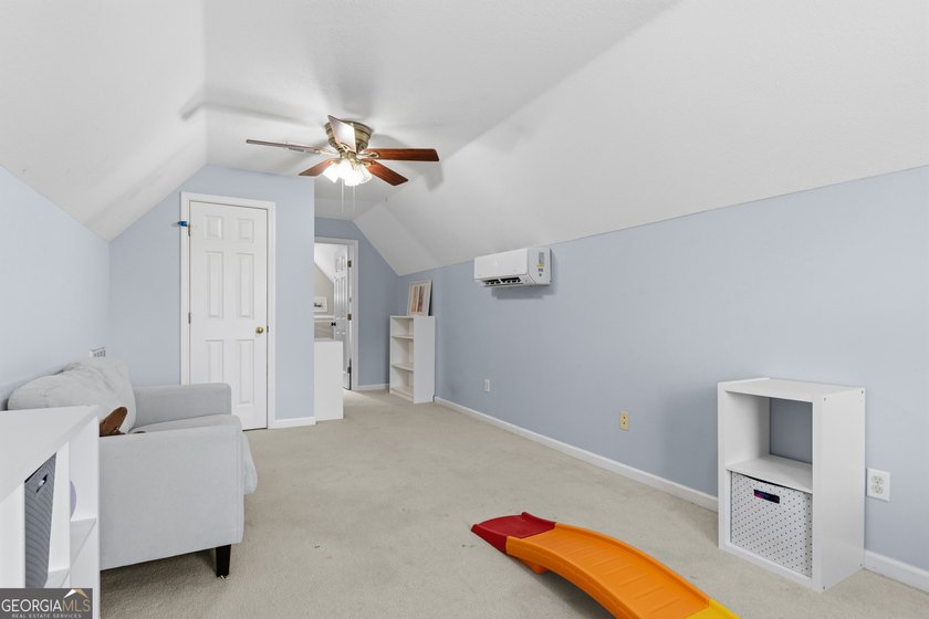 Welcome to Creekside at Sugarmill, where custom updates and - photo 25