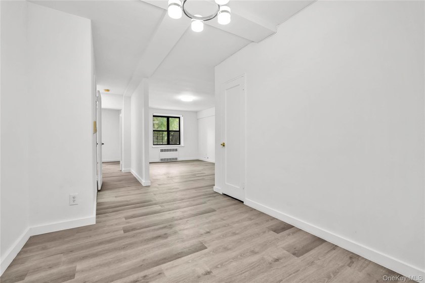 North Flushing - Fully Renovated 1-Bedroom Co-op; Move right - photo 4