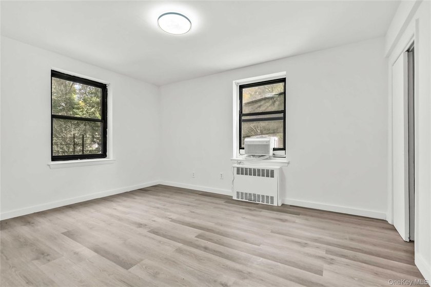 North Flushing - Fully Renovated 1-Bedroom Co-op; Move right - photo 8