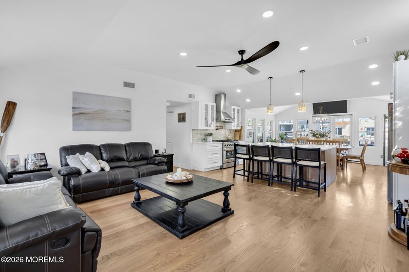 Waterfront Living Reimagined - Under $1Mpletely remodeled top to - photo 4