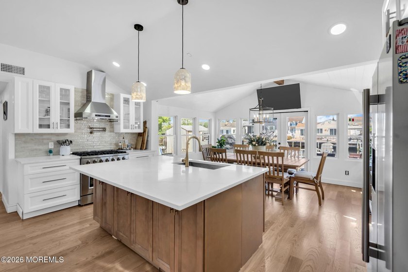 Waterfront Living Reimagined - Under $1Mpletely remodeled top to - photo 8
