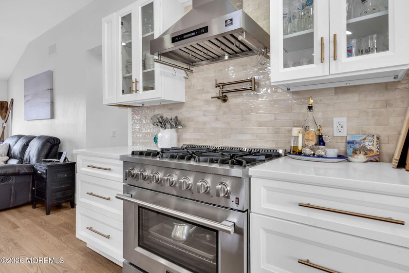 Waterfront Living Reimagined - Under $1Mpletely remodeled top to - photo 10