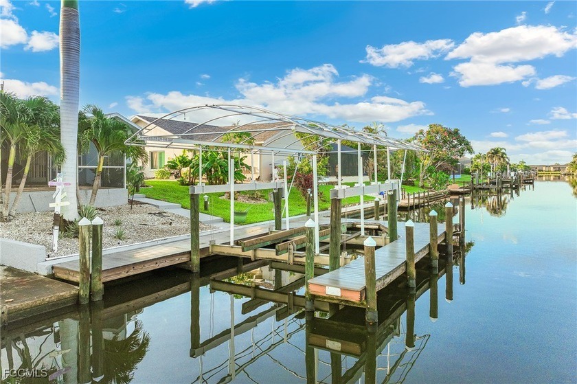 Beautifully Renovated Waterfront Pool Home in Southwest Cape - photo 31