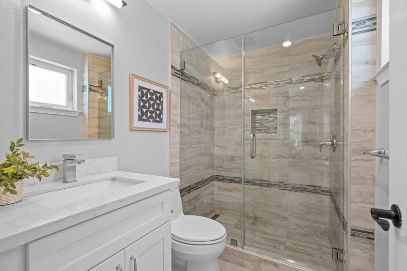 *6-year-new updated single-family home with foothill views - photo 15