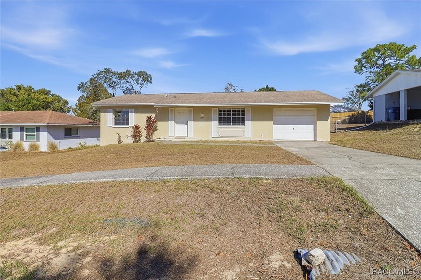 * Short Sale * This inviting 2-bedroom, 1.5-bath home is a - photo 35