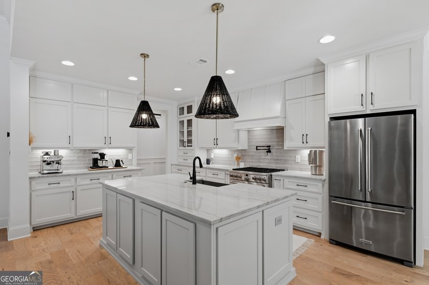 Welcome to an exceptional home in one of Newnan's most desirable - photo 38