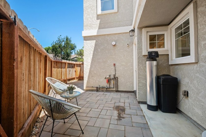 *6-year-new updated single-family home with foothill views - photo 40