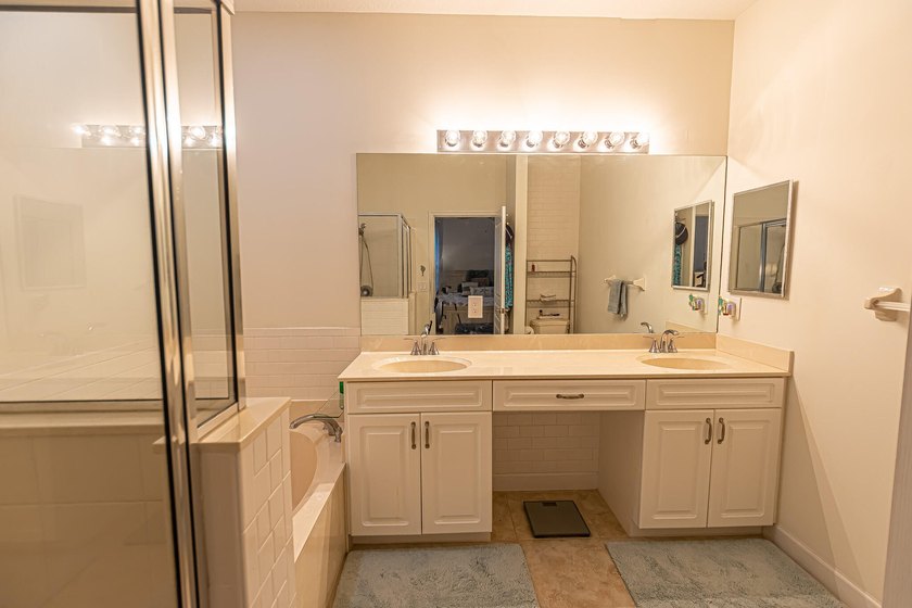 Discover effortless living in Bedford Park with this beautifully - photo 9