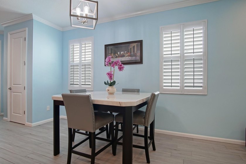 Endless natural light and low maintenance single-level living - photo 8