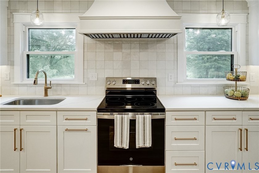 This gorgeous home in Crozier has been completely renovated so - photo 3