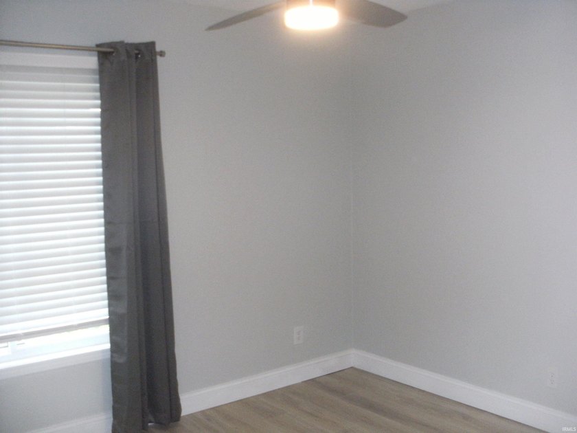 Great find at the Pointe! Completely renovated condo on a - photo 8