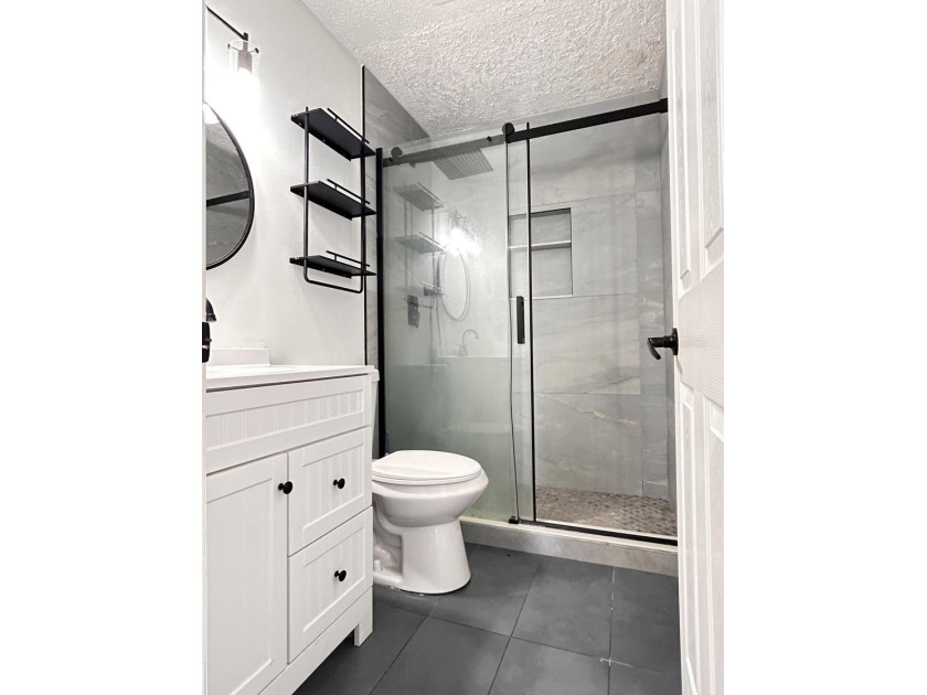 Wonderful pool home situated on a spacious corner lot. This - photo 7