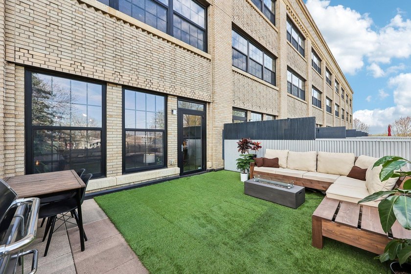 Historic Cream of Wheat factory loft in NE Minneapolis. A true - photo 26