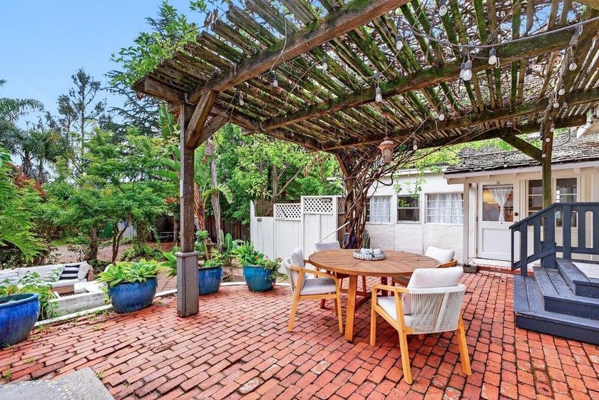 Exceptional investment opportunity in Santa Cruz with strong - photo 49