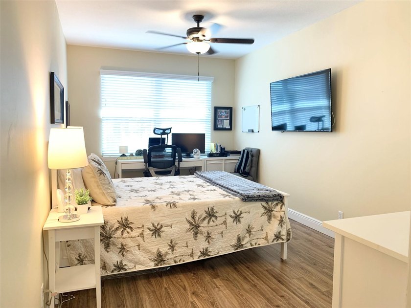 Located in an upscale, relaxed, coastal beach town of East - photo 29