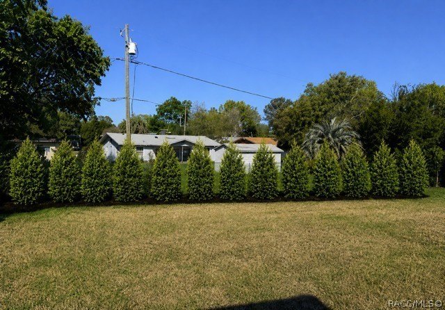One or more photo(s) has been virtually staged. Bright and sunny - photo 42